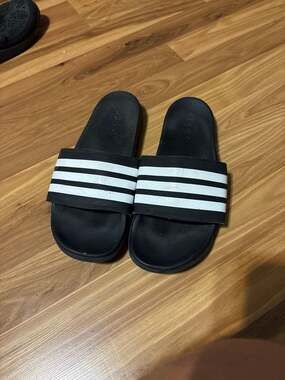 adidas Unisex Adult Adilette Comfort Slide Sandals size 8- ,